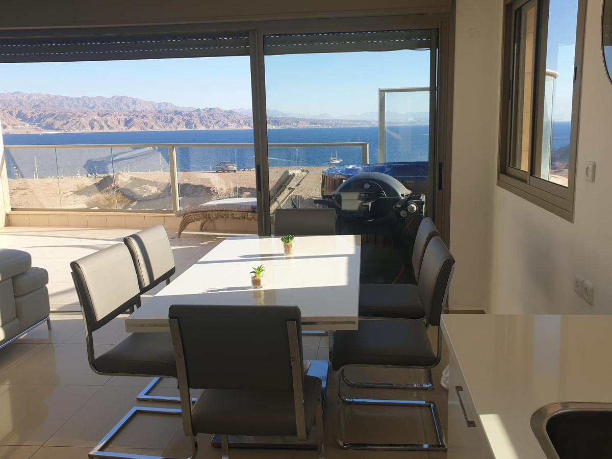 Luxury Exclusive Top Class Apartment On The Sea With Best Sea View And Jacuzzi רק למשפחות !!!! Eilat Esterno foto